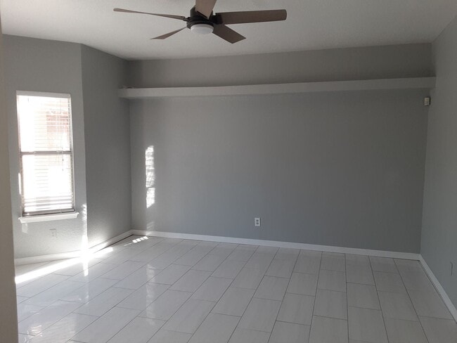 Building Photo - Corner Lot Home in Gated Santa Teresa