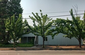 Building Photo - 1 Bedroom Apartment ~ Close to Campus ~ Ca...