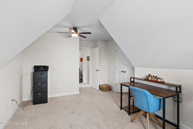 Building Photo - 410 Silverstone Pl
