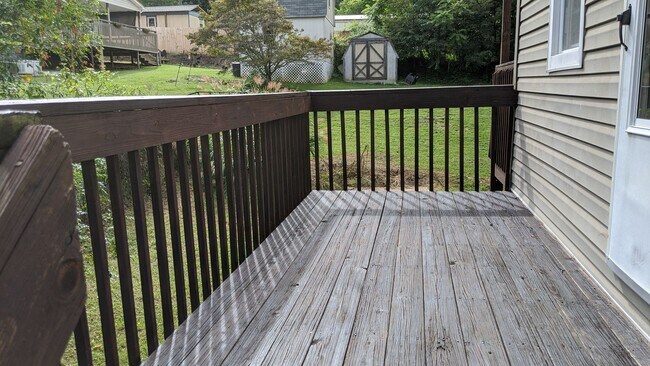 Building Photo - Cedar Hill Cir - Duplex