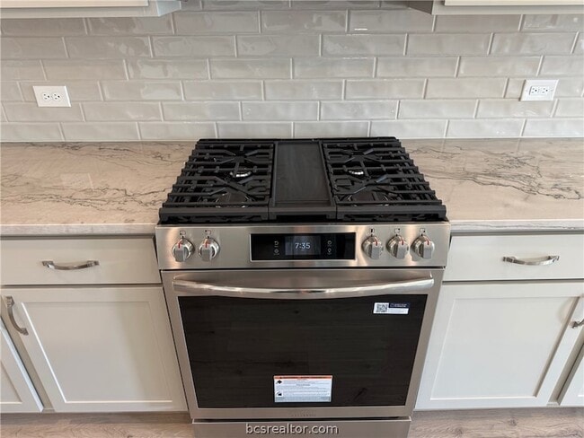 Building Photo - 6222 Greenville Dr