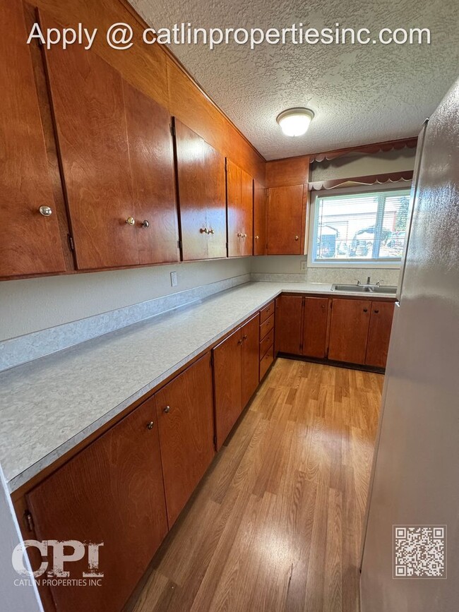 Building Photo - 3400 Columbia Heights Rd