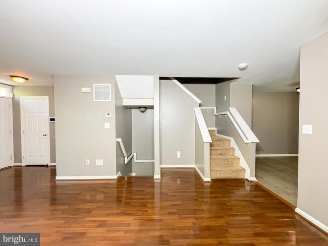 Building Photo - 4826 Buxton Cir