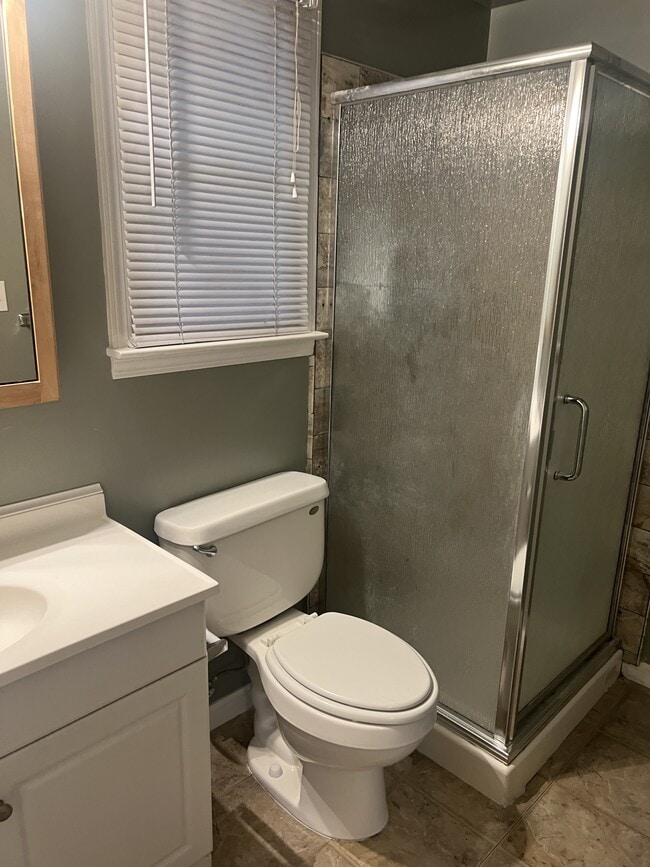 Building Photo - 2217 Madera Rd