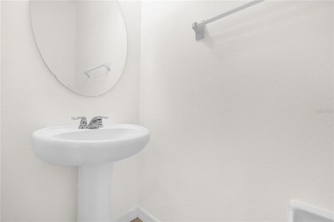 Building Photo - 8130 Red Stopper Ln