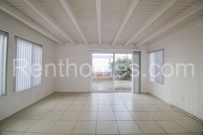 Building Photo - 8616 Longwood St