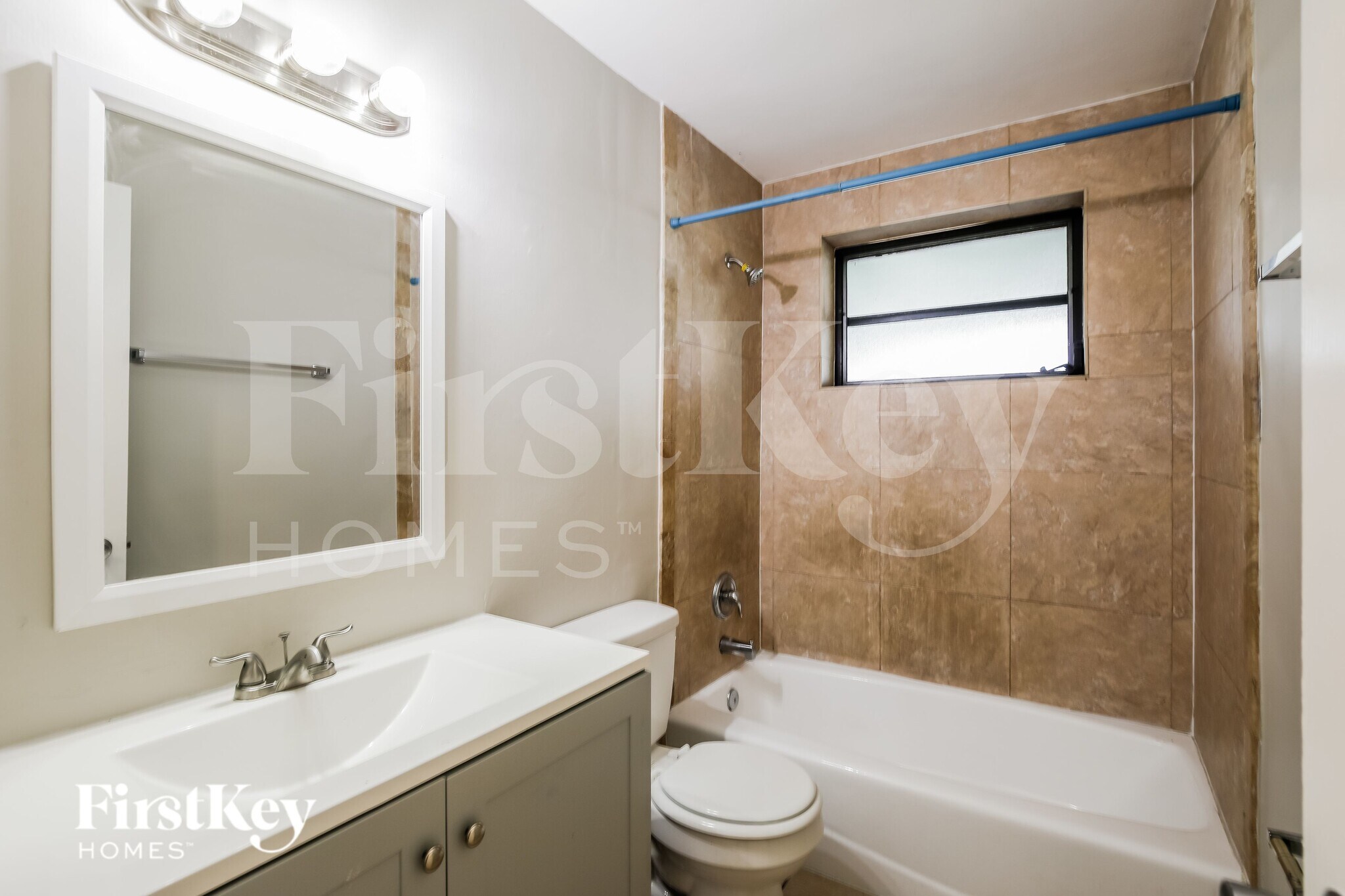 Building Photo - 5700 NE 7th Ave