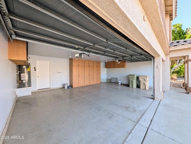 Building Photo - 6416 N 78th Ln