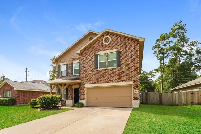 Building Photo - 511 Topsail Way