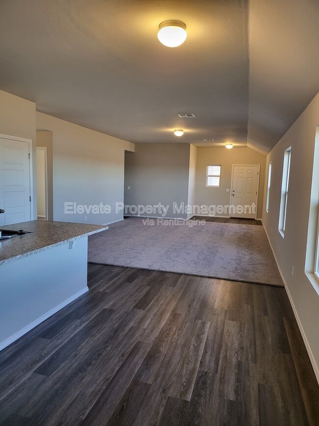 Building Photo - 1920 Mason Ln