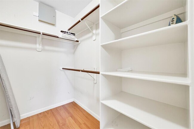 Building Photo - 14127 Becket Woods Ln