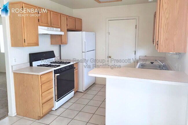 Building Photo - 7060 E Burro Ln