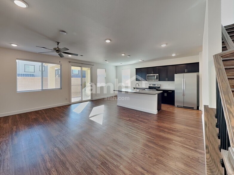 Building Photo - 9140 Taft Point Ct