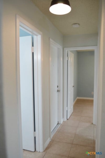 Building Photo - 2505 Hemlock Dr