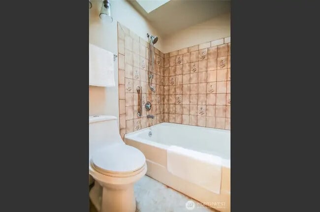 Building Photo - 10905 SE 220th Pl