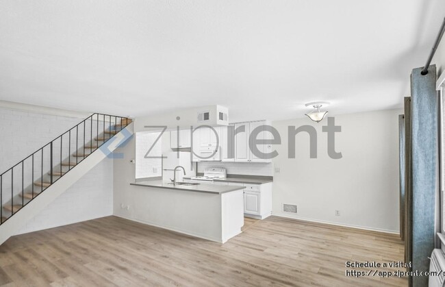 Building Photo - 5730 Allen Ave