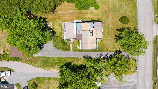 Building Photo - 161 Margate Dr