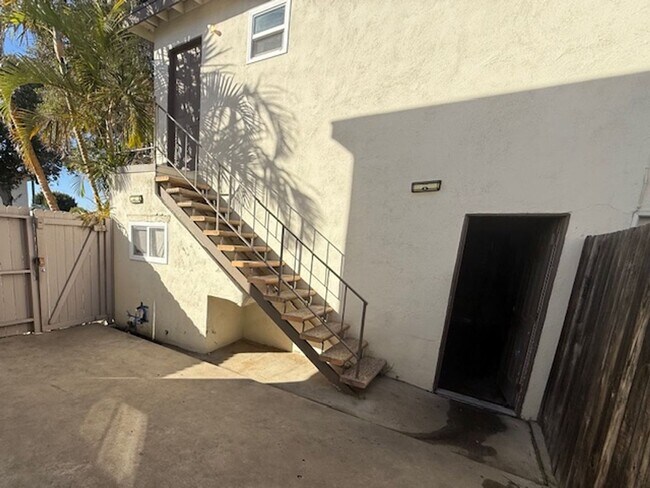 Building Photo - Paradise Manor Condo for lease