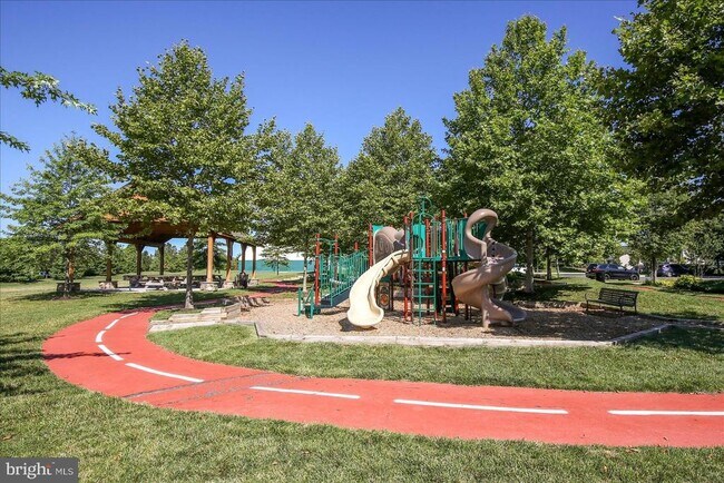Building Photo - 246 Norland Knoll Dr
