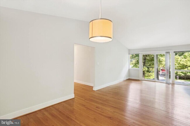 Building Photo - 8206 Stone Trail Dr