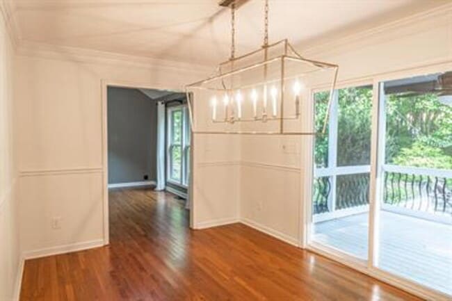 Building Photo - 145 Sandhurst Pl