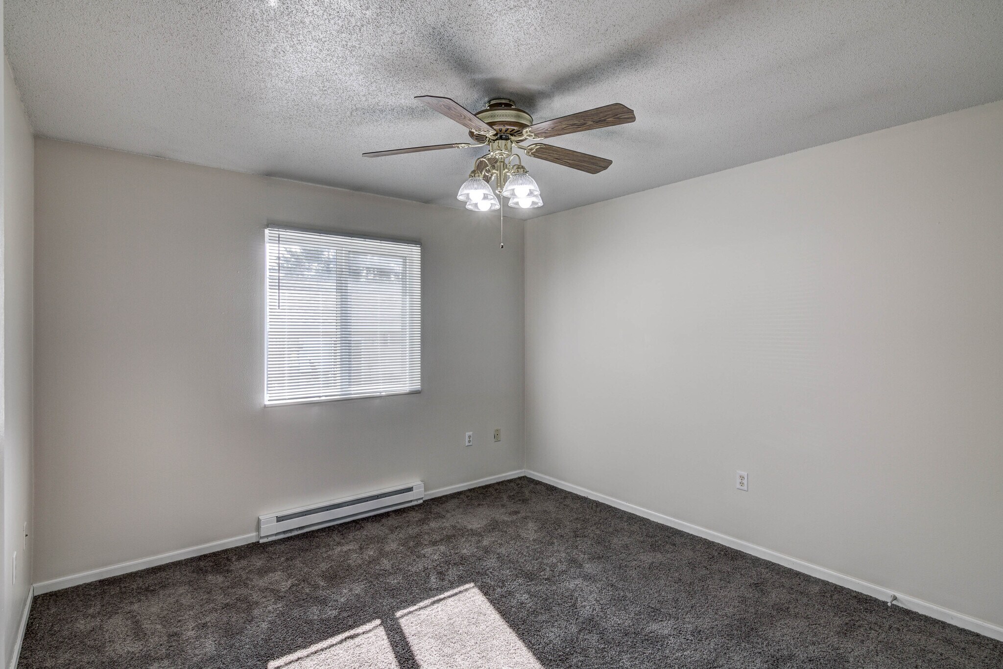 Building Photo - 1008 Dutchman Dr