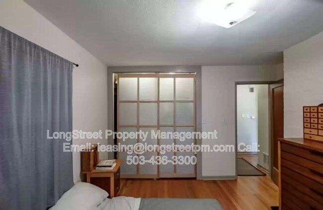 Building Photo - 744 NW 16th St