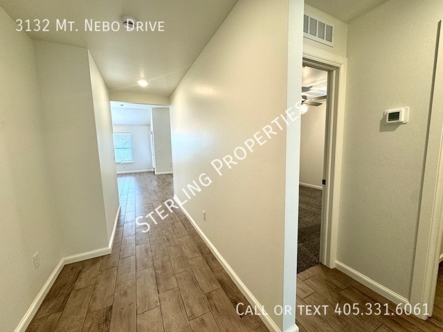 Building Photo - 3132 Mt Nebo Dr