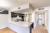 Building Photo - 14555 Wunderlich Dr