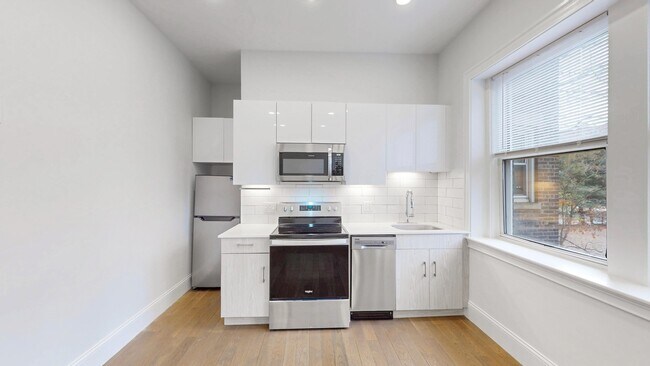 Renovated Kitchen - 120-124 Peterborough Street