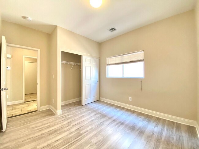 Building Photo - 6486 W Eldorado Ln