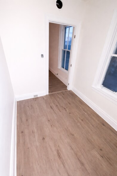 Building Photo - 20 Marvin Ave