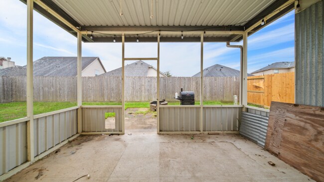 Building Photo - 15218 Arnold