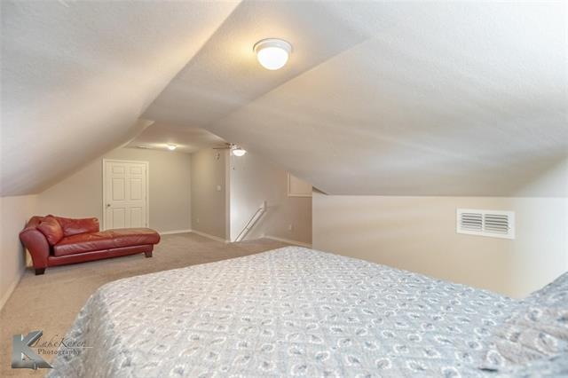 Building Photo - 6670 Picadilly St