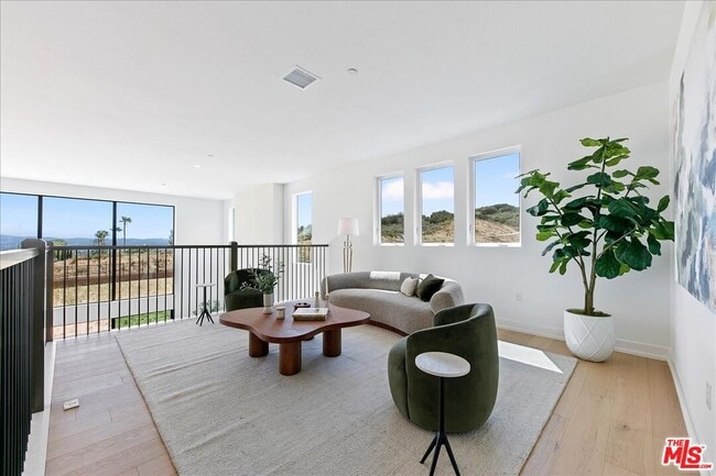 Building Photo - 22810 Seaqua Cir