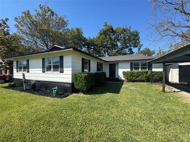 Building Photo - 402 N Hughes St