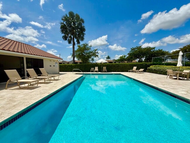 Building Photo - 8686 Eagle Run Dr