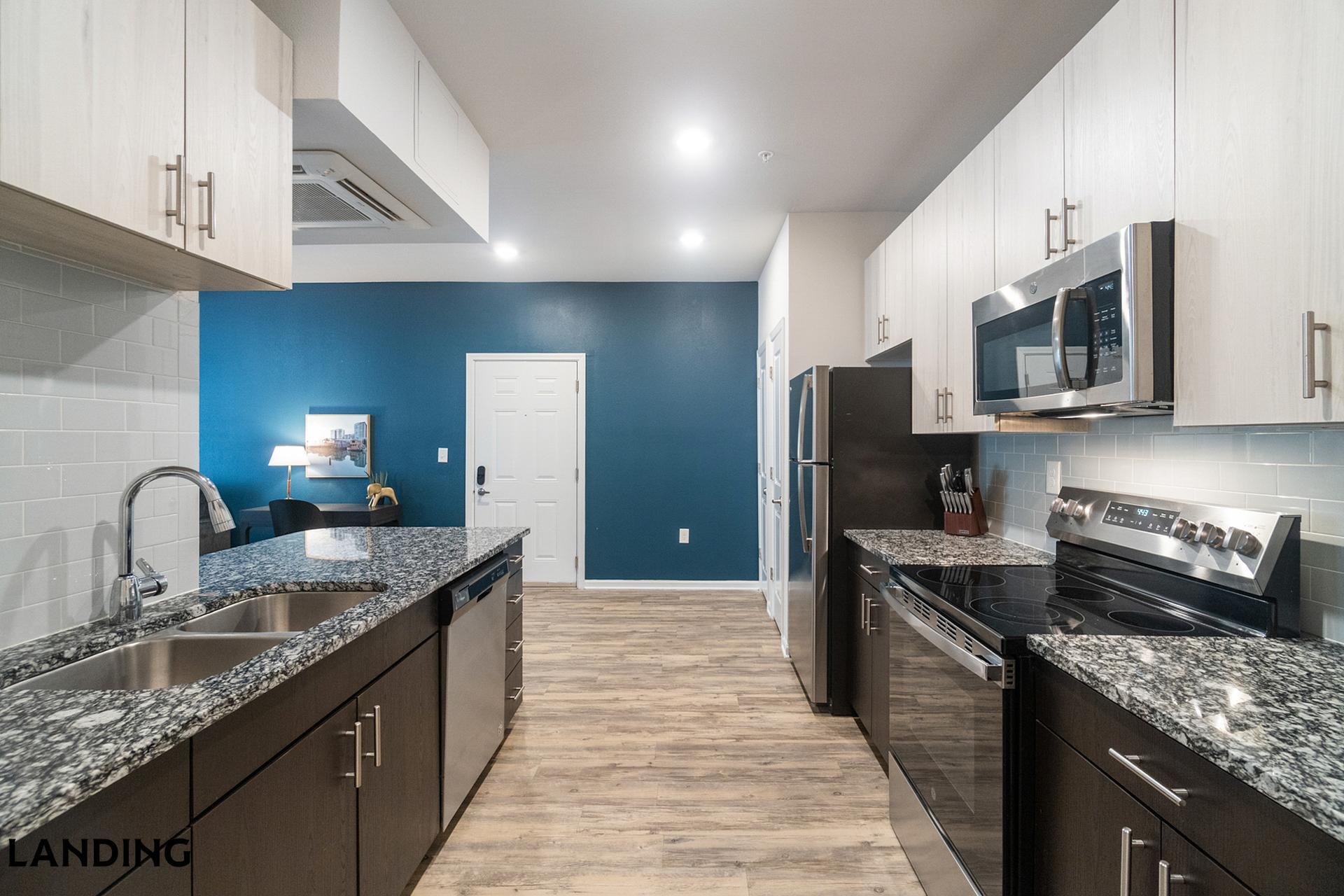 Building Photo - 655 W Mallard Creek Church Rd