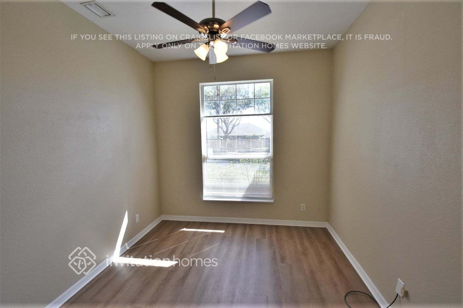 Building Photo - 1508 Sunset Village Blvd