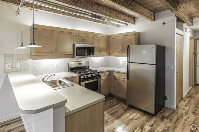 Interior Photo - Amber Landing Townhouses and Lofts