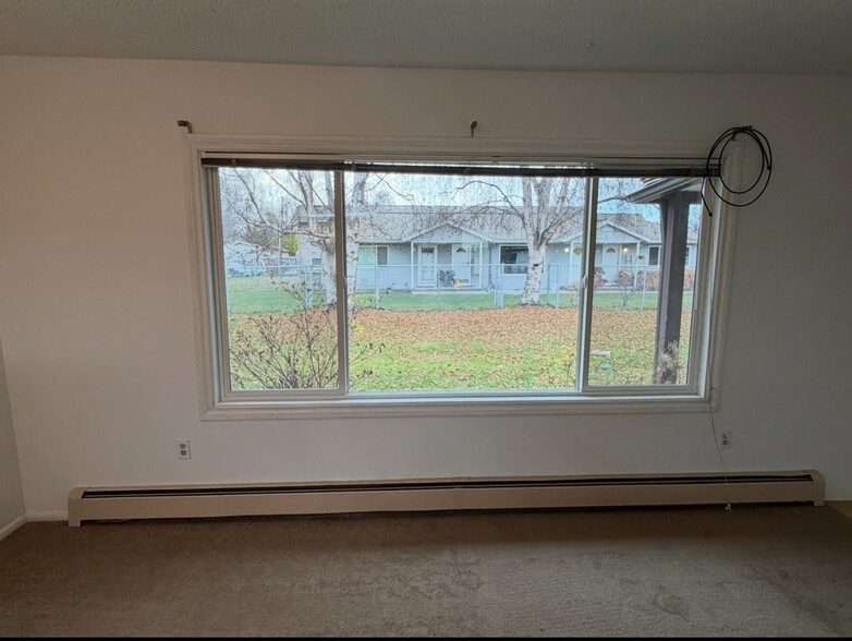 Building Photo - 2912 W 33rd Ave