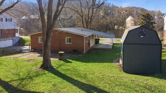 Building Photo - 115 Moock Rd