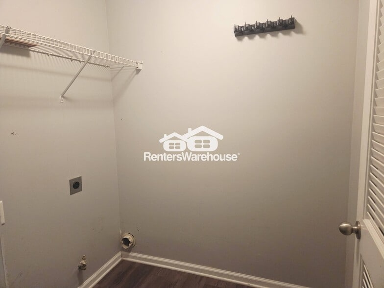 Building Photo - 528 Highland Falls Dr