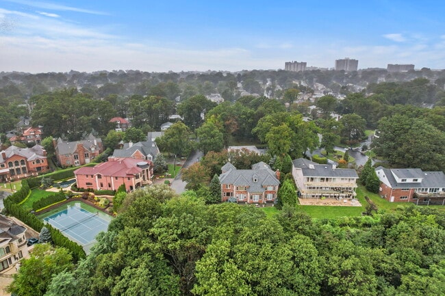 Building Photo - 1 Euclid Rd