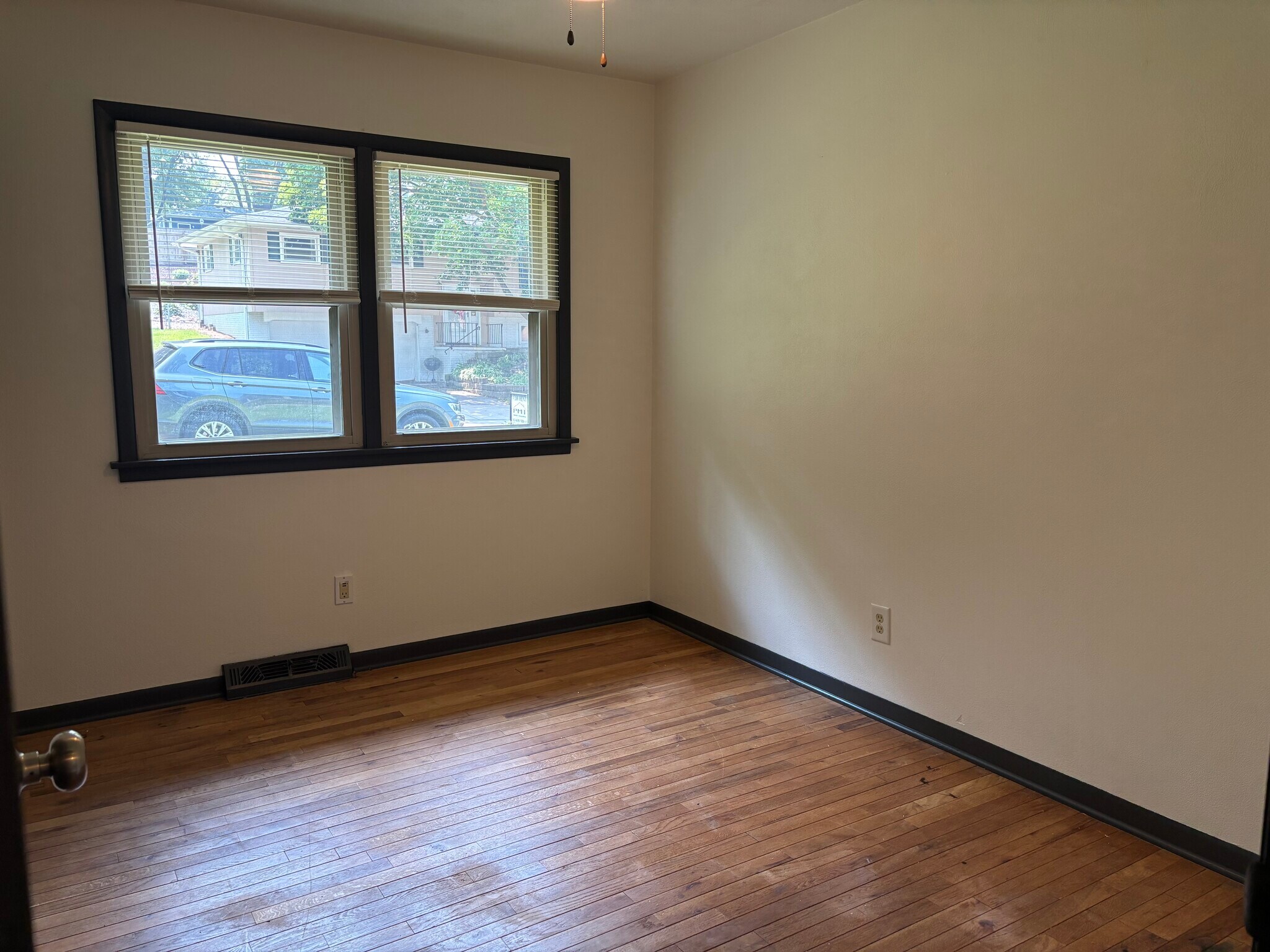 Building Photo - 2544 Glenn St