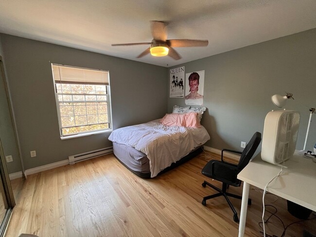 Building Photo - Adorable Condo in West Fort Collins