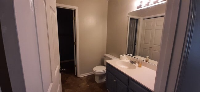 Building Photo - 119 Autumn Cove