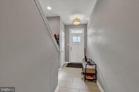 Building Photo - 7650 Lyndon Ct