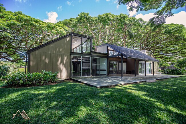 Building Photo - 47-459-459 Hui Iwa St