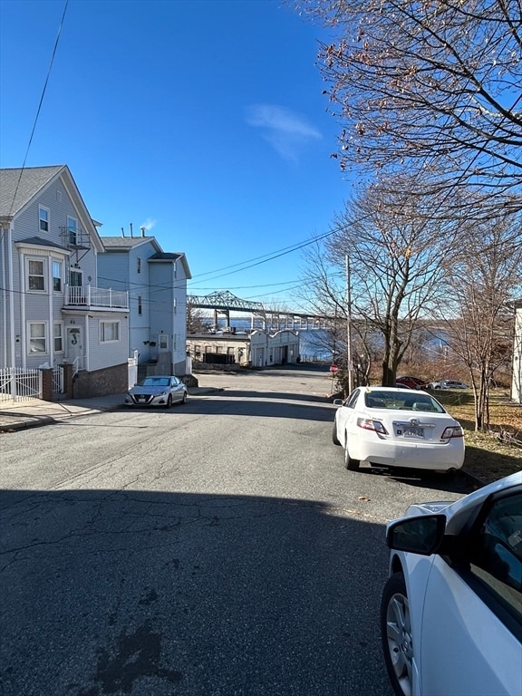 Building Photo - 120 Walnut St